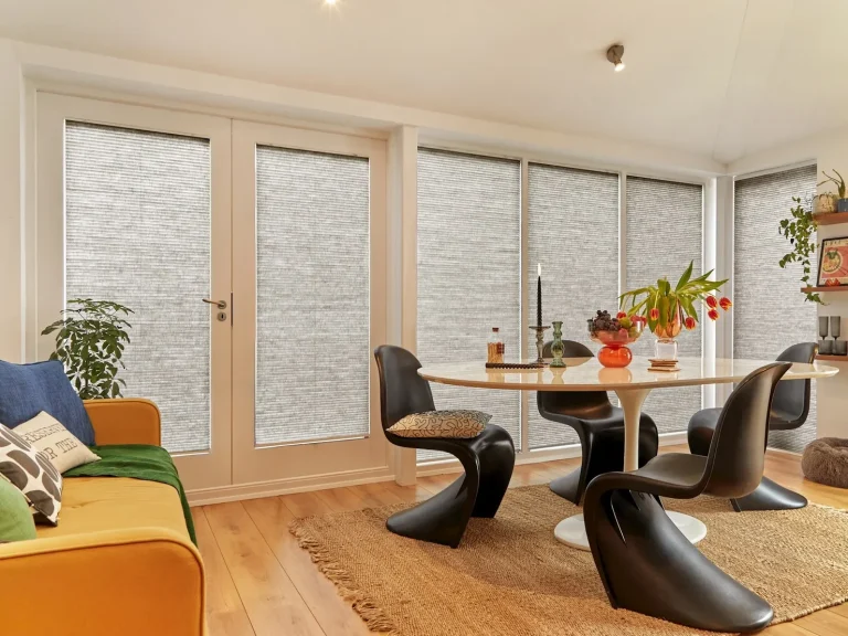 Intu pleated door blinds